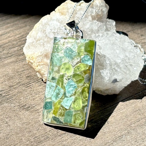 Aquamarine, Peridot Necklace - Picture 1 of 14